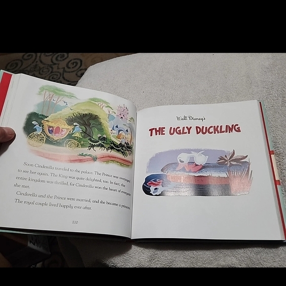 Disney Blue and Red Toy Collection - Picture 4 of 4